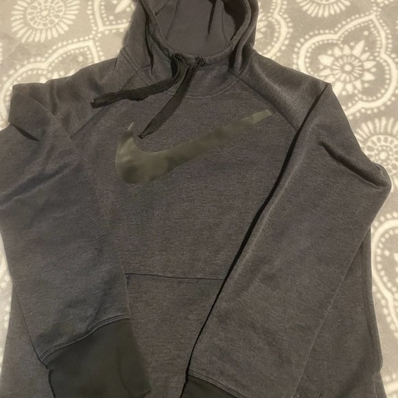 Boys Medium bundle- Nike black sweatshirt and Columbia brown fleece - Picture 11 of 11